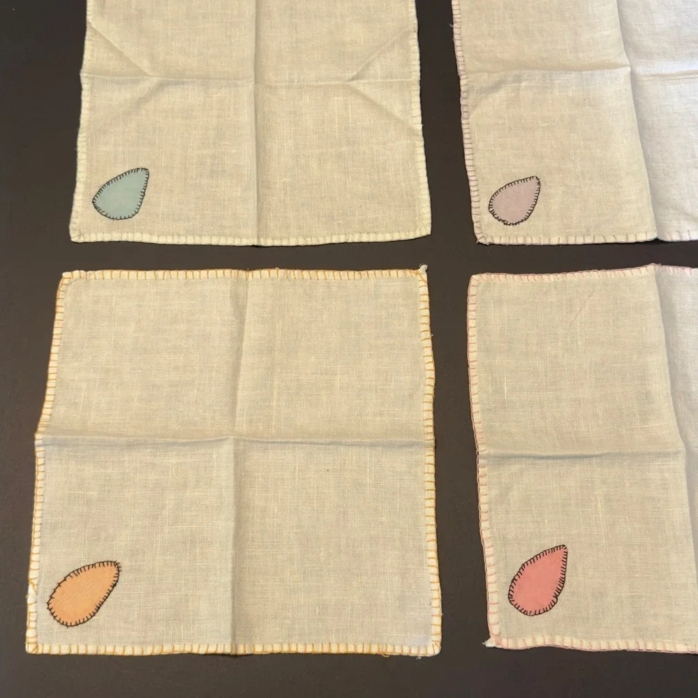 Vintage Tablecloth 30x30 & Napkin Set White Pastel Applique Floral Linen 5pc Set